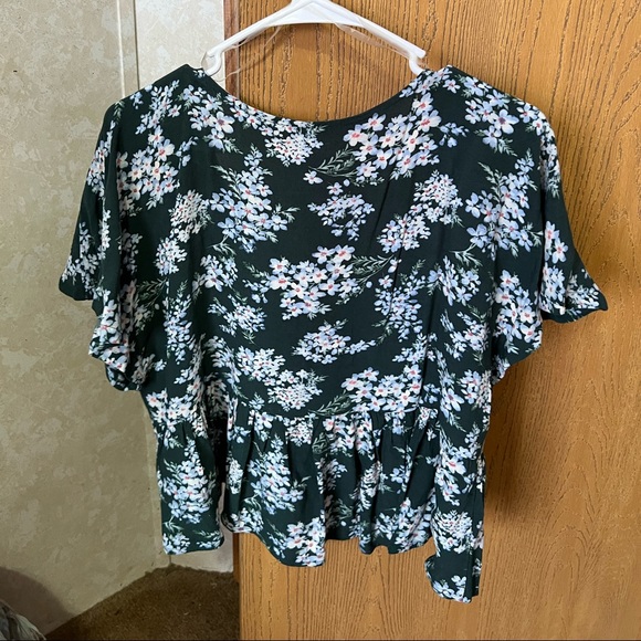American Eagle Babydoll Crop Top - Picture 2 of 3